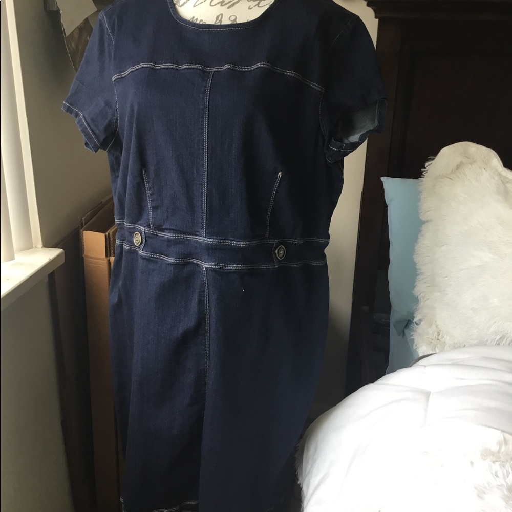 New York & Company Navy Denim Short Sleeve Dress